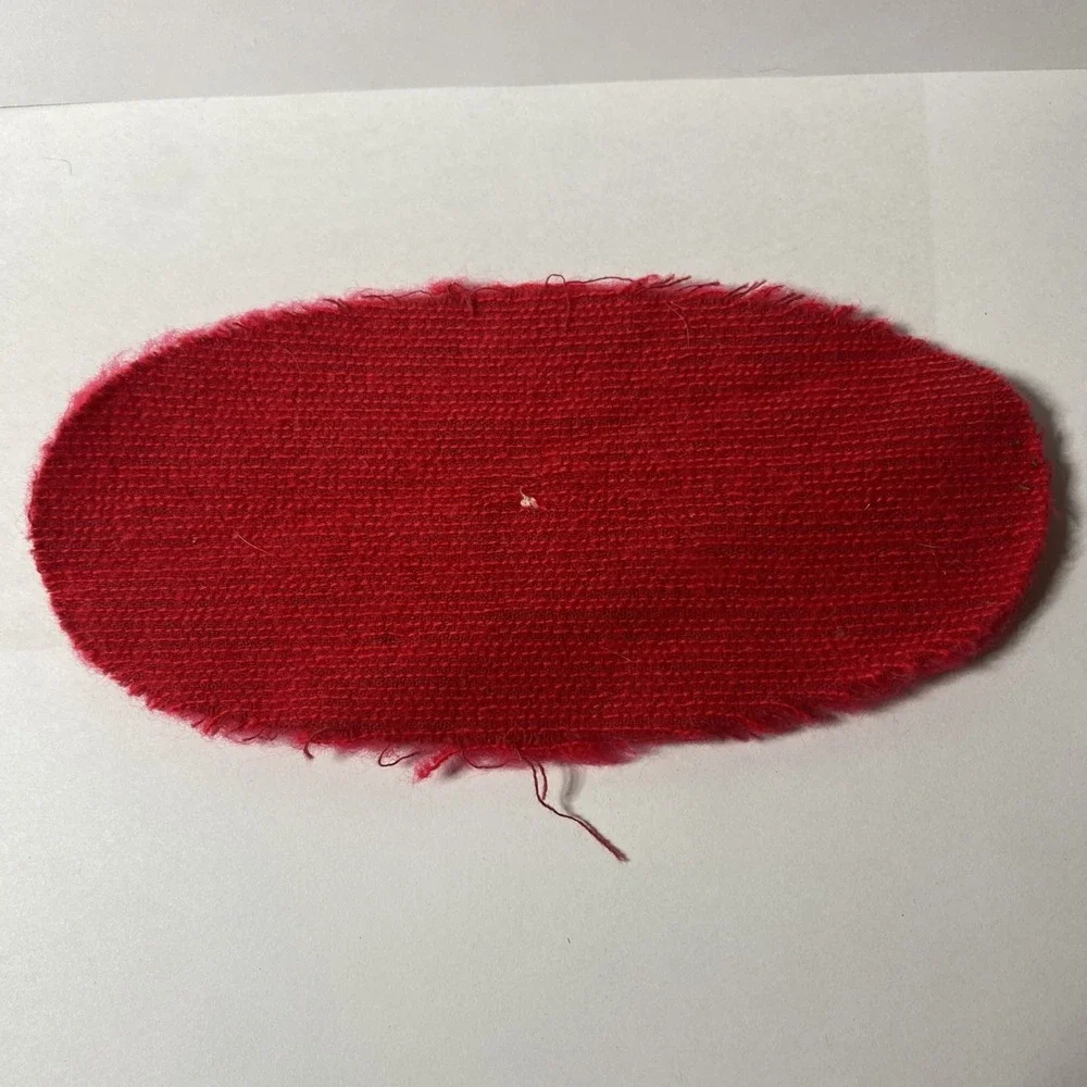 VINTAGE 1960'S BARBIE SUZY GOOSE RED FUR OVAL‎ RUG FOR BARBIE DOLL
